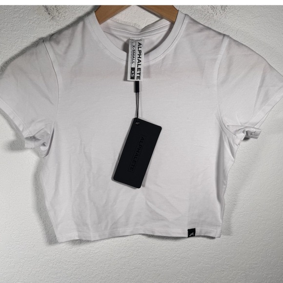 Alphalete Tops - NWT!! Alphalete Womens Active Cropped Top |‎ Size XS